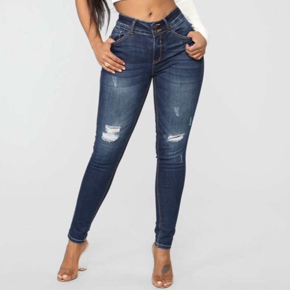 Fashion Nova Dark Wash - Size 9
